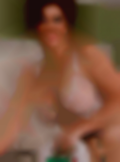 Swinger female sensual massage